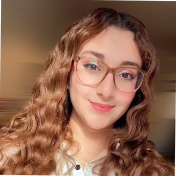 Portrait de Lamia Belkadi